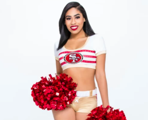 Ponpon kız Donald Trump'ı protesto etti yaptığı hareket olay oldu - Resim: 3