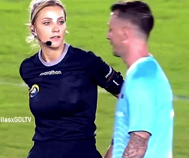 Brezilyalı hakem Fernanda Colombo sosyal medyayı salladı Türkiye'den davet aldı - Resim: 2