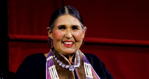 Marlon Brando yerine sahneye çıkıp Oscar'ı reddetmişti! 50 yıl sonra gelen özrü kabul etti - Resim: 1