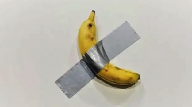 ABD'de 18 ayar altın tuvalet rekor fiyata satıldı! Miktarı dudak uçuklattı - Resim: 0