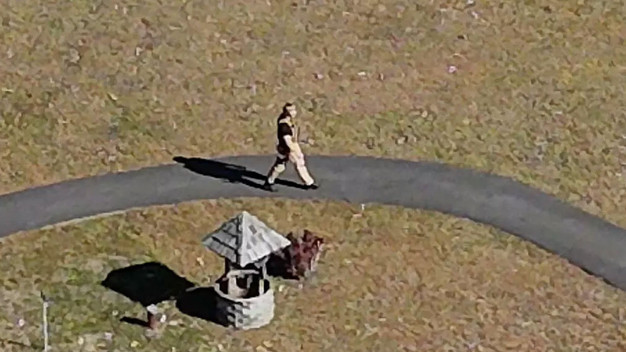 Fetullah Gülen'in çiftliğinde askeri kamuflajlı adam dikkat çekti - Resim: 0