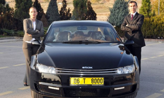 4 kapılı yerli Ferrari! - Resim: 3