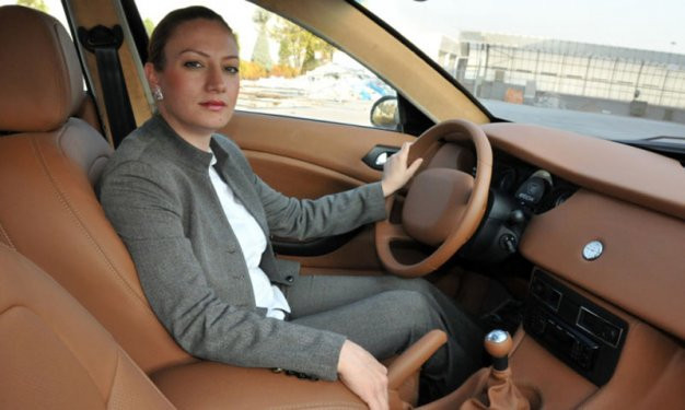 4 kapılı yerli Ferrari! - Resim: 4