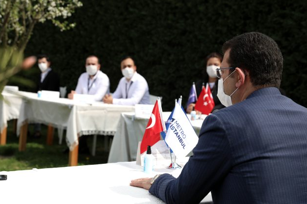 İmamoğlu: Böyle bir dönemde ülkenin gündemi beni çileden çıkarıyor - Resim: 0
