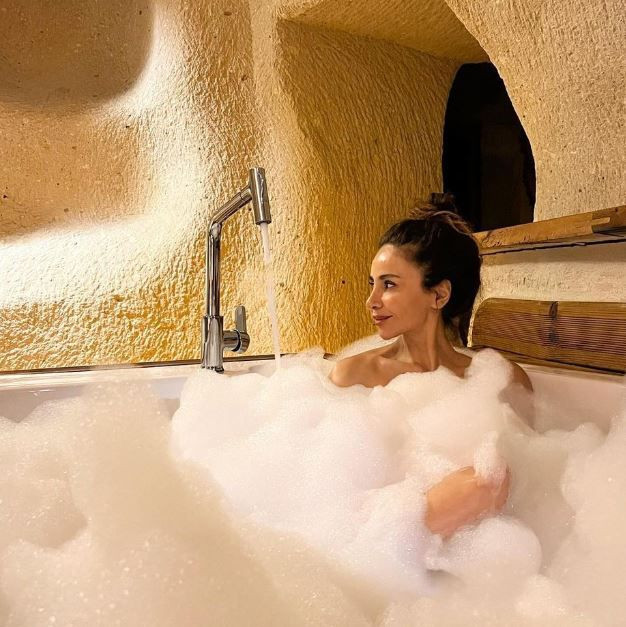 Bin TL'ye satılıyordu! Betül Demir, Bodrum'da lahmacun fiyatını böyle değerlendirdi - Resim: 1