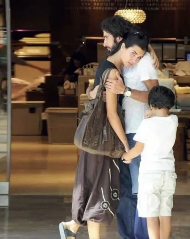 Tuba Büyüküstün annesiyle fotoğrafını paylaştı! 'Güzelliğini anneden almış' - Resim: 3