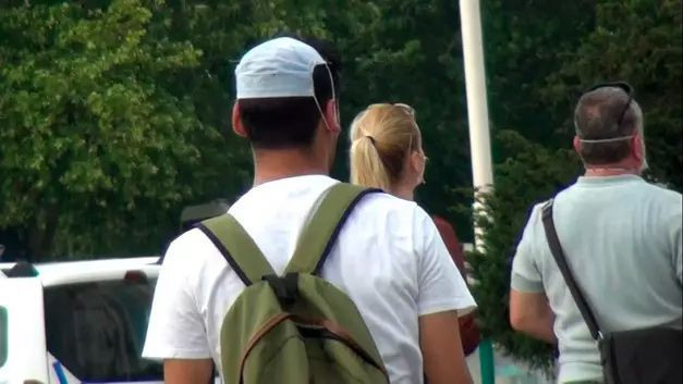 İstanbul'da maske rezaleti! Maskesiz sokağa çıkmıyorlar ama... - Resim: 4