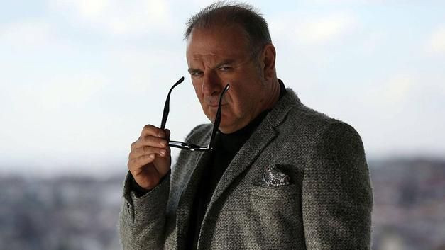 Hastaneden fotoğraf geldi gören tanıyamadı! Sadakatsiz'de Burak Sergen sürprizi - Resim: 3