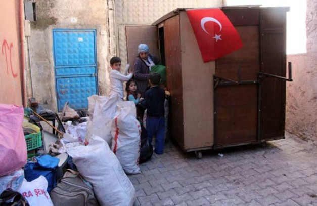 Çaresizlik bunu yaptırdı içini gören şaşkına dönüyor - Resim: 1