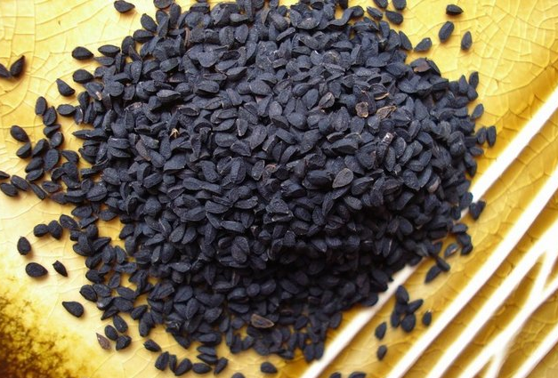 Mucizenin adı: Çörek otu! Nelere iyi gelmiyor ki... - Resim: 2