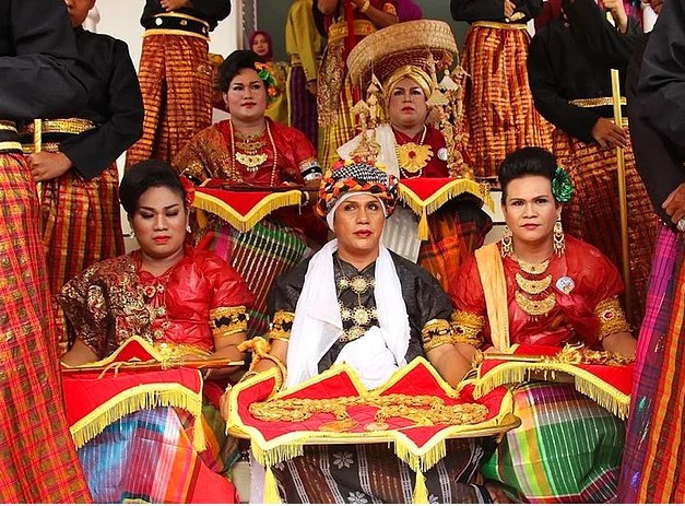 Dünyadan uzak yaşıyorlar 5 cinsiyetleri var - Resim: 1