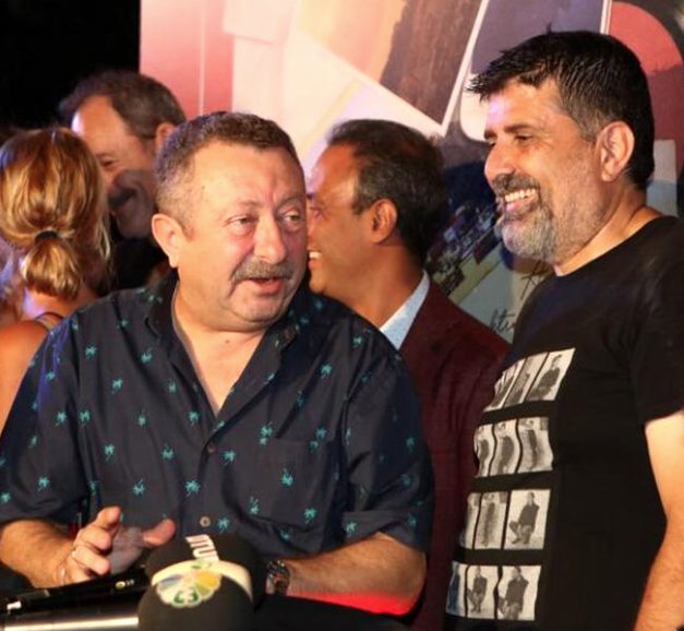 Yasak Elma'nın yıldızı Nesrin Cavadzade kriz çıkardı Zuhal Olcay galayı terk etti - Resim: 4