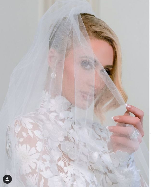 Paris Hilton evlendi 4 gelinlik giydi, 3 gün 3 gece düğün... - Resim: 3