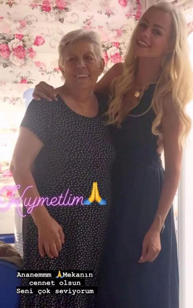 Anneannesini yeni kaybetmişti mini şortlu paylaşımı olay oldu! 'Azıcık saygın olsun!' - Resim: 3