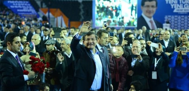 AK Parti kongresine damga vuran afişler - Resim: 1