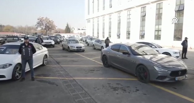 40 milyonluk vurgun yapmışlar! Ankara merkezli "change" araç operasyonunda 15 gözaltı - Resim: 0