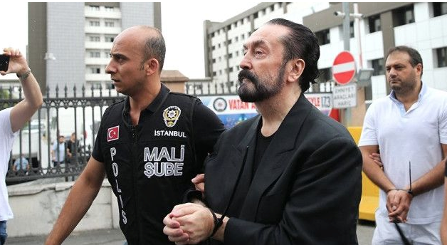 Adnan Oktar cinsel ilişkiye giremiyor tatmin yöntemleri ifşa oldu! - Resim: 4