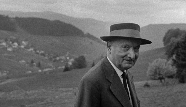 İbrahim Kalın’dan yeni kitap: Heidegger’in kulübesine yolculuk - Resim: 0