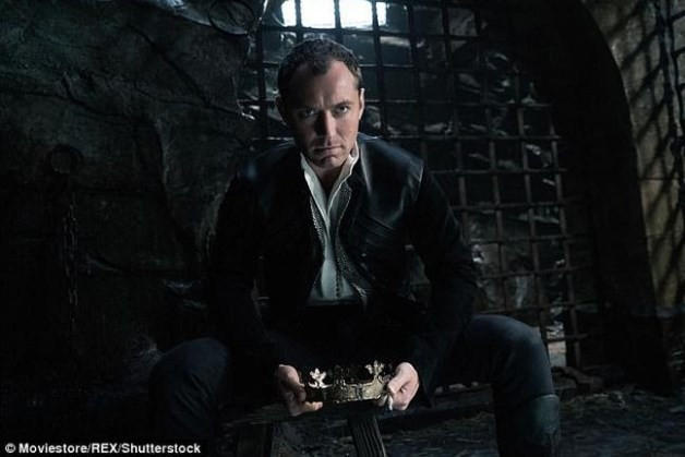 Dünyanın en yakışıklı futbolcusu ne hale geldi - Resim: 4