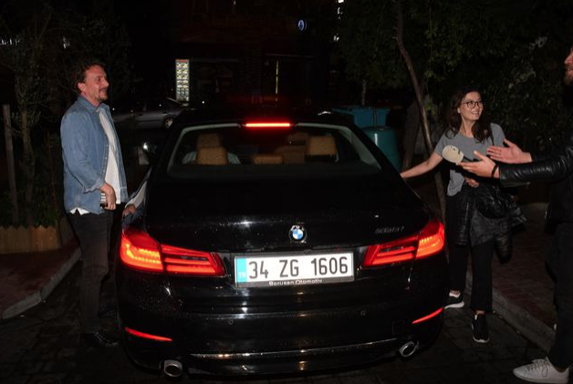 Nurgül Yeşilçay'ın Gülperi dizisindeki halinden eser yok! Sevgilisiyle... - Resim: 2