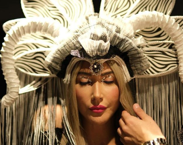 Hande Yener Gülşen'e acımadı, yerden yere vurdu! "Ses kıyafetten büyüktür." - Resim: 1