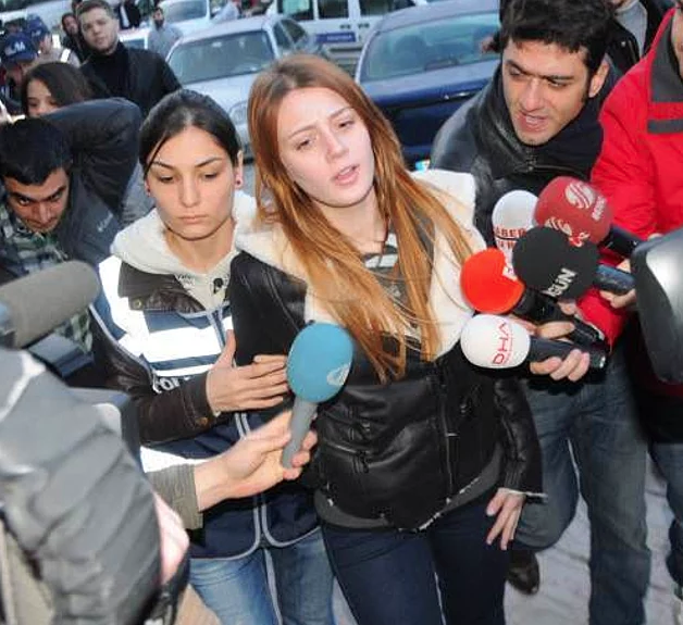 Çağatay Ulusoy'un uyuşturucu davasında gelişme Hollywood yerine hapse... - Resim: 4