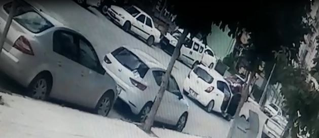 Çorum'da dehşetin görüntüleri ortaya çıktı! Ölmeden önce araçtan inmek istemiş - Resim: 3