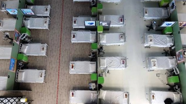 İran dünyanın en büyük AVM'sini koronavirüs hastanesi yaptı - Resim: 0