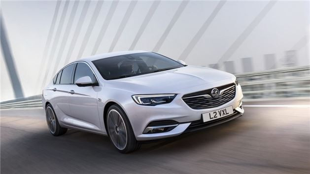 Opel Insignia 2017 Grand Sport özellikleri hacmi büyüdü - Resim: 1