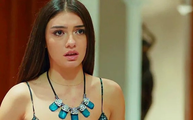 Fahriye Evcen burada da dikiş tutturamadı - Resim: 2