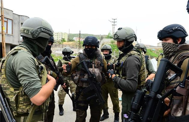 20 ton patlayıcı imha edildi! - Resim: 4