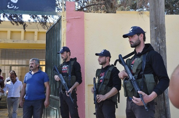 Cerablus'ta dikkat çeken polis kepleri - Resim: 3