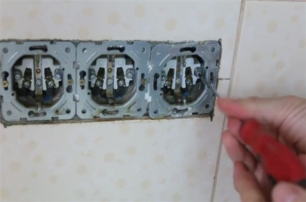 Evde para saklanacak yerler şeytanın aklına gelmez - Resim: 3