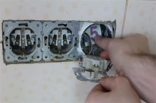 Evde para saklanacak yerler şeytanın aklına gelmez - Resim: 4