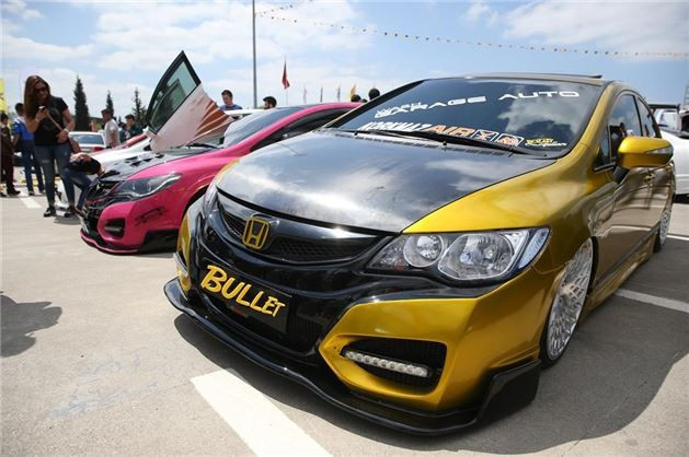 Modifiye otomobil meraklıları İzmit'te buluştu - Resim: 4