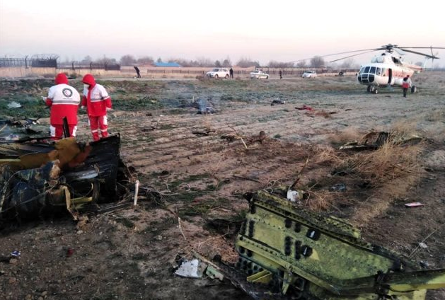 Ukrayna Güvenlik Konseyi Sekreteri: Uçak füze veya bombayla düşürülmüş olabilir - Resim: 0