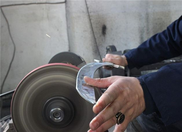 Diriliş Ertuğrul kılıçları böyle yapılıyor! Kapış kapış satılıyor - Resim: 1