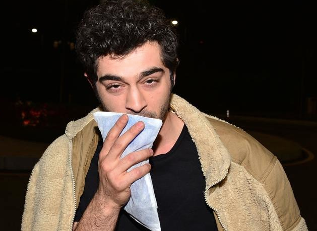 Bizim Hikaye'nin yıldızı Burak Deniz'in dudağını köpek ısırdı son halini paylaştı - Resim: 4