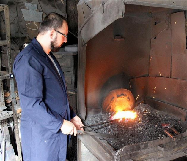 Diriliş Ertuğrul kılıçları böyle yapılıyor! Kapış kapış satılıyor - Resim: 2