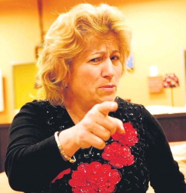 Eski deflerler açıldı Semra kaynana ile Sinem Umaş'ın iç çamaşırı polemiği olay oldu - Resim: 2