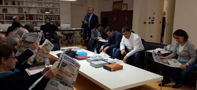 Zaman yazarları ellerinde valizle operasyon bekledi! - Resim: 3