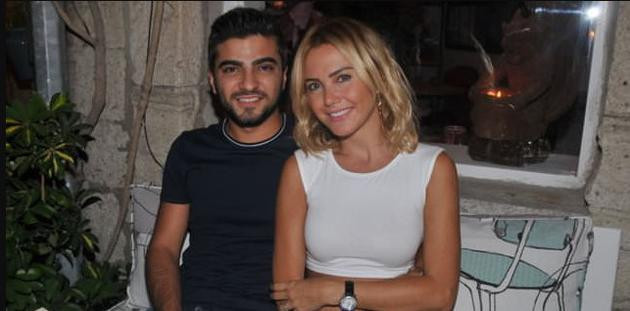 Ece Erken bu yorumu görünce çıldıracak bu kez eski eşin ailesinden geldi! - Resim: 1