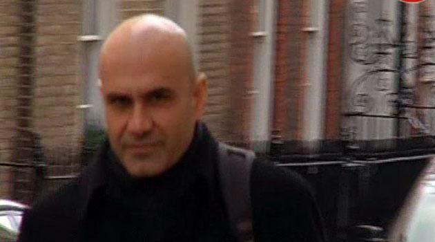 Yurtdışındaki kaçak ünlüler! - Resim: 2