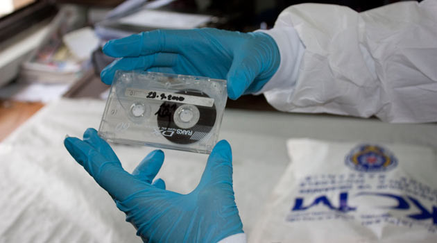 Avcı'nın makamından bu kasetler çıktı - Resim: 1