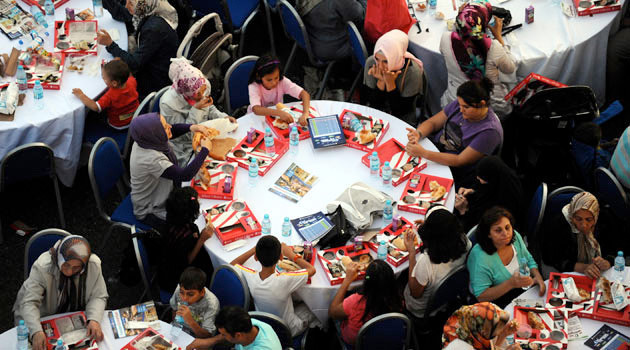 100 bin kişilik iftar sofrası - Resim: 2