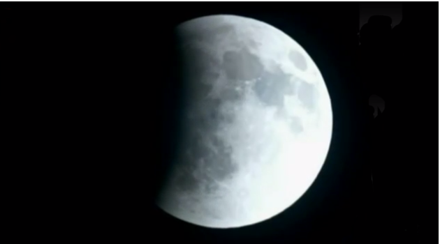 'Kanlı Ay Tutulması' gerçekleşti - Resim: 1