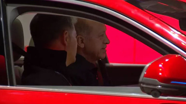 Cumhurbaşkanı Erdoğan açıkladı: Togg'un ilk ön satışı Şubat'ta - Resim: 0