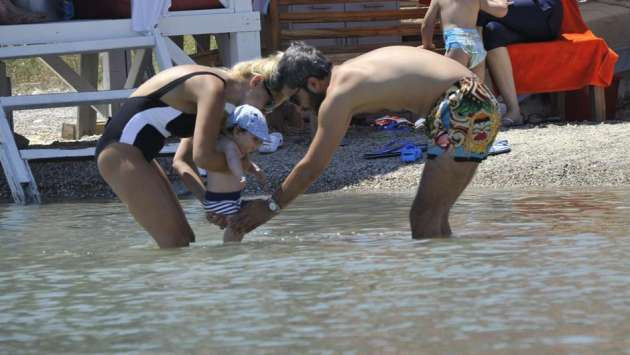 Ece Erken ve Serkan Uçar birlikte tatilde! - Resim: 3