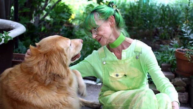 20 yıldır sadece yeşil giyiniyor sebebine bakın - Resim: 1