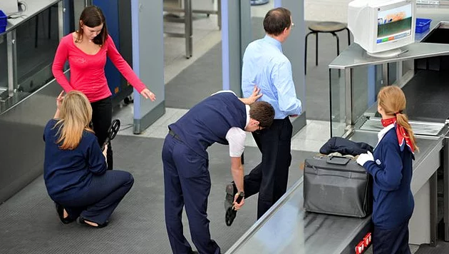 İş adamının makatından öyle bir şey çıktı ki görenler inanamadı - Resim: 1